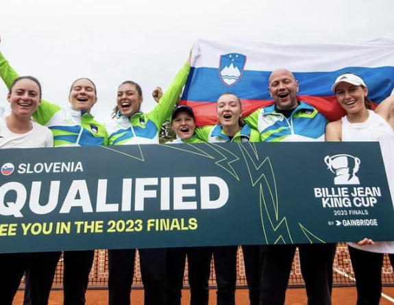 pia v svetovno skupino 12 reprezentanc sveta 01